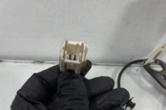 Attache ceinture avant gauche CITROEN BERLINGO 2