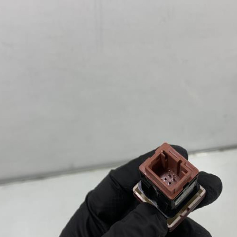 Bouton de warning CITROEN BERLINGO 2 Photo n°4