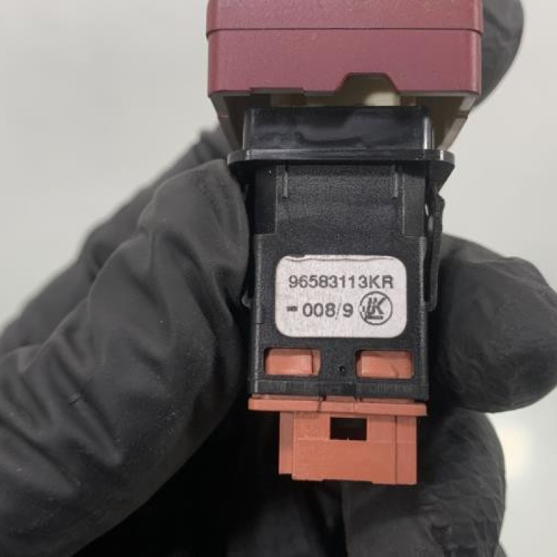 Bouton de warning CITROEN BERLINGO 2 Photo n°6