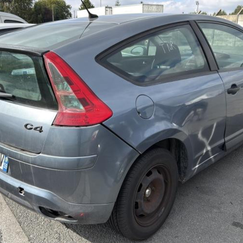 Feu arriere stop central CITROEN C4 1 Photo n°7