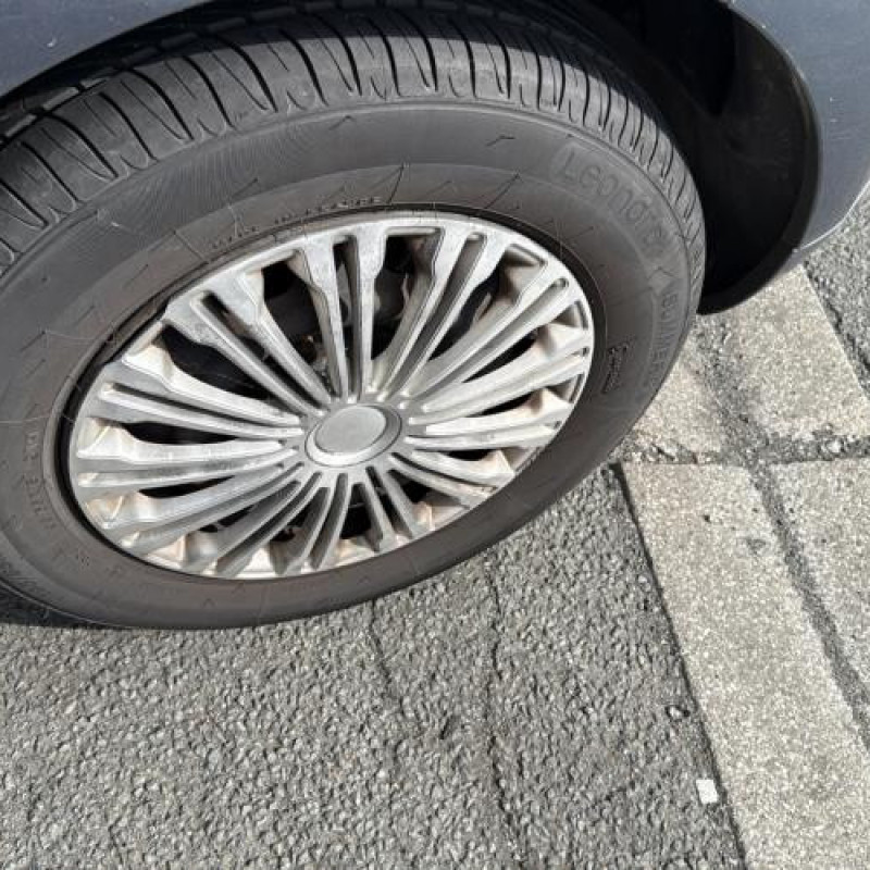 Feu arriere stop central CITROEN C4 1 Photo n°18