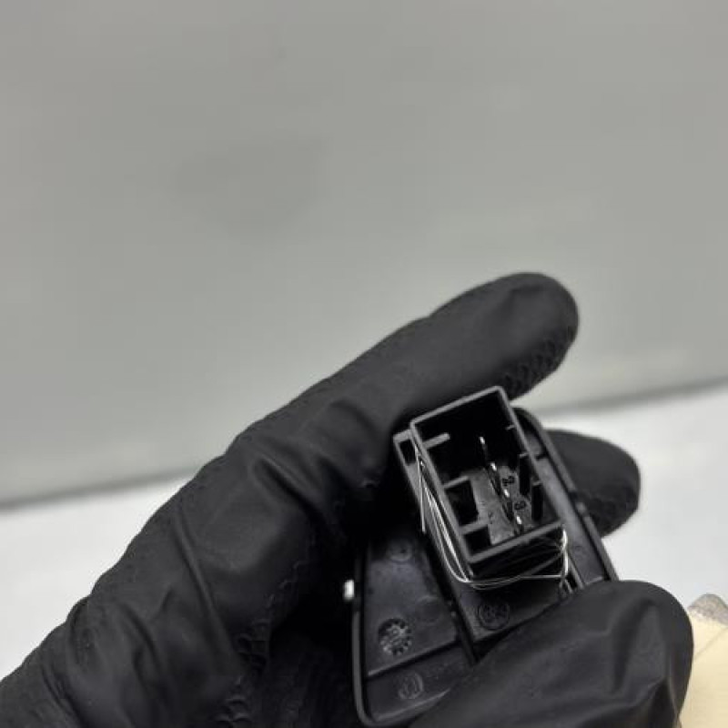 Interrupteur de leve vitre avant gauche FIAT 500 2 Photo n°3