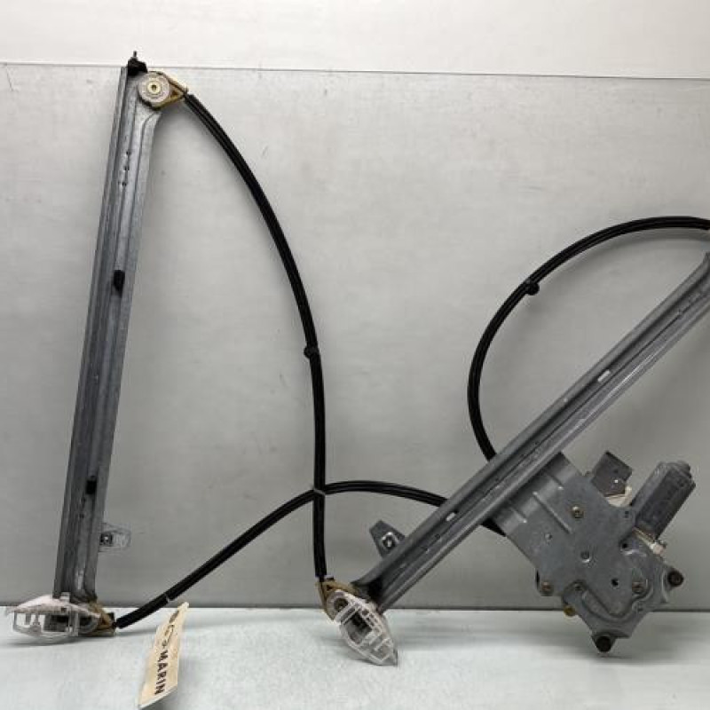 Leve vitre electrique avant gauche CITROEN XSARA PICASSO Photo n°1