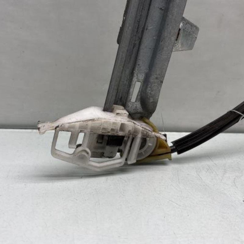 Leve vitre electrique avant gauche CITROEN XSARA PICASSO Photo n°3