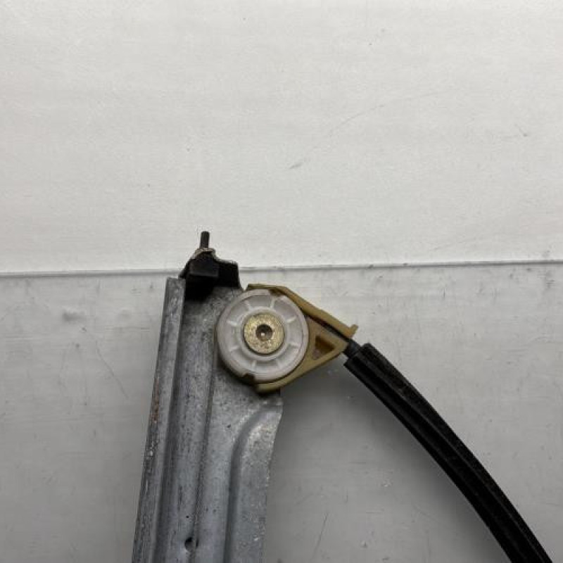 Leve vitre electrique avant gauche CITROEN XSARA PICASSO Photo n°4