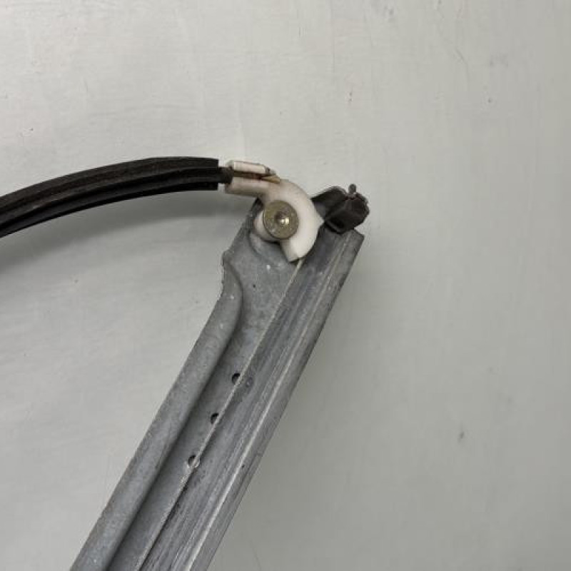 Leve vitre electrique avant gauche CITROEN XSARA PICASSO Photo n°5