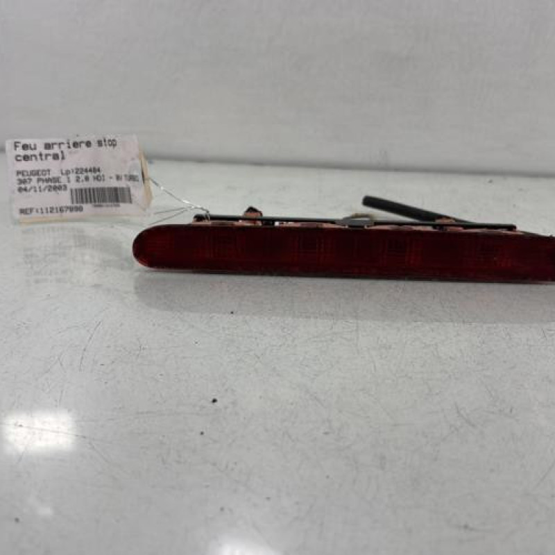 Feu arriere stop central PEUGEOT 307 Photo n°1