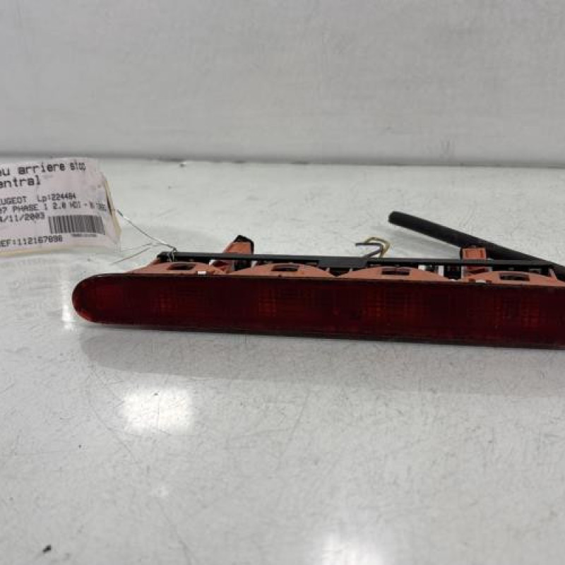 Feu arriere stop central PEUGEOT 307 Photo n°3
