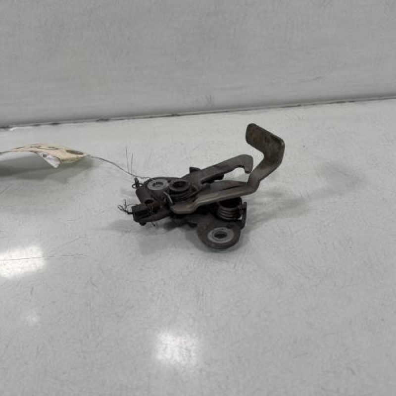 Fermeture de capot PEUGEOT PARTNER 1 Photo n°1