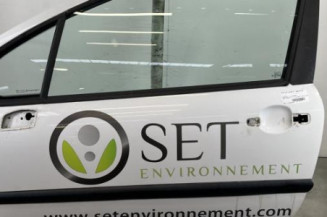 Porte avant gauche PEUGEOT 207 Photo n°1