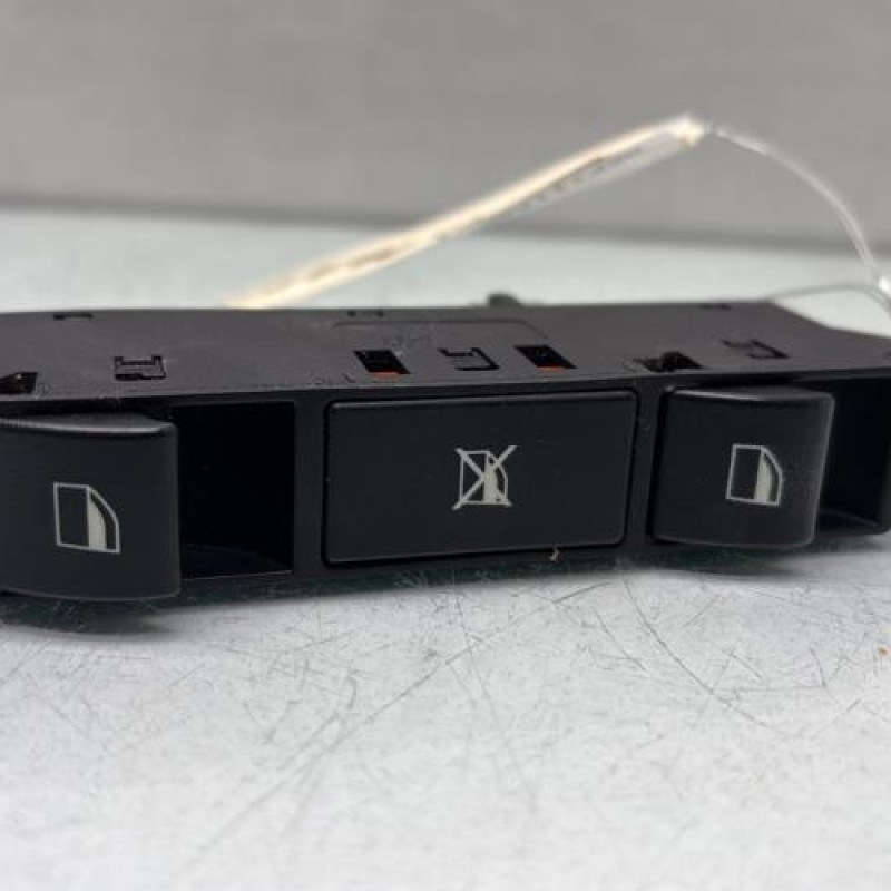 Interrupteur de leve vitre avant gauche BMW SERIE 3 E46 Photo n°1