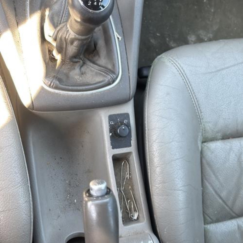 Interrupteur de leve vitre avant gauche AUDI A6 2 Photo n°20