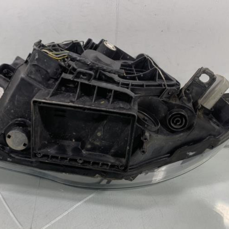 Optique avant principal droit (feux)(phare) BMW SERIE 1 E87 Photo n°6