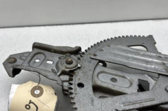 Leve vitre mecanique avant droit PEUGEOT 205