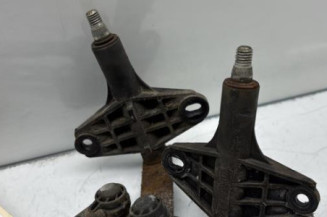 Moteur essuie glace avant PEUGEOT 205