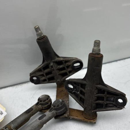 Moteur essuie glace avant PEUGEOT 205