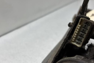 Moteur essuie glace avant PEUGEOT 205