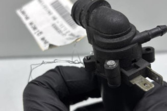 Pompe lave glace avant PEUGEOT 205