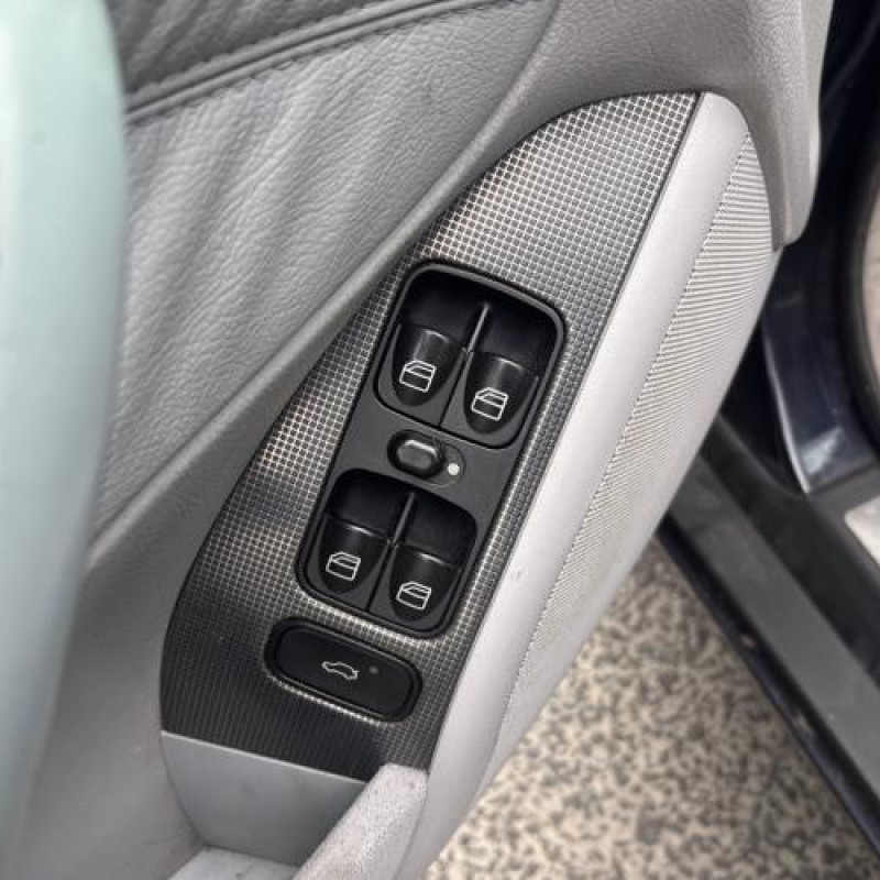 Retroviseur droit MERCEDES CLASSE C 203 Photo n°17