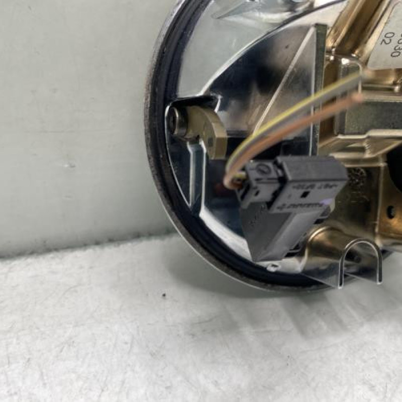 Bouton de coffre BMW SERIE 1 E87 Photo n°3