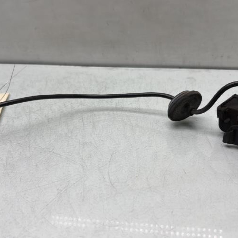 Actionneur verrou trappe d'essence VOLKSWAGEN POLO 5 Photo n°1