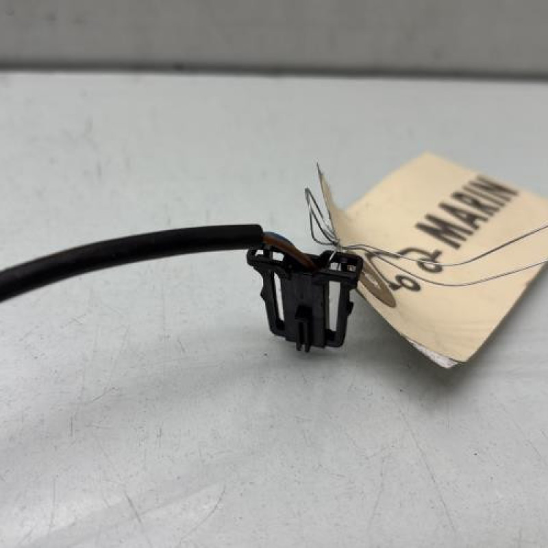 Actionneur verrou trappe d'essence VOLKSWAGEN POLO 5 Photo n°3