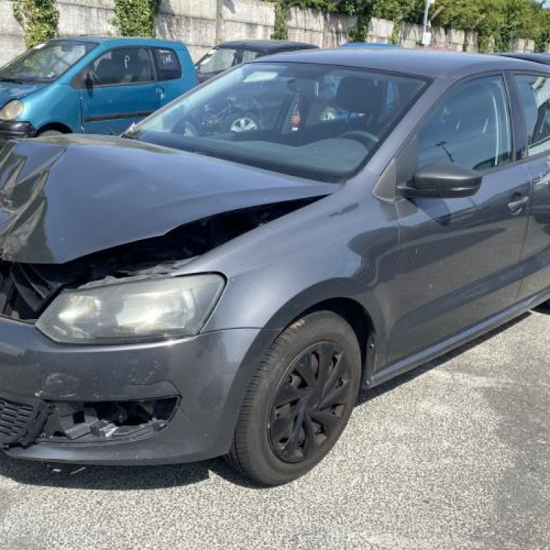 Actionneur verrou trappe d'essence VOLKSWAGEN POLO 5 Photo n°5