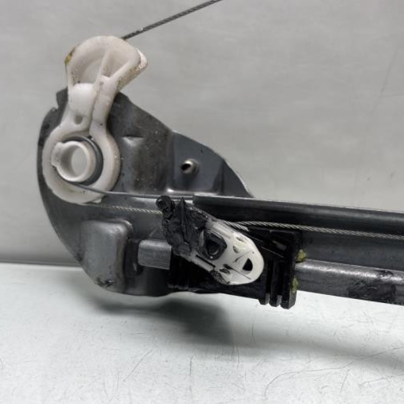 Leve vitre mecanique arriere gauche OPEL MERIVA A Photo n°2