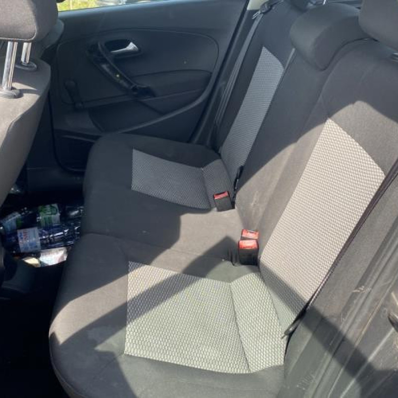 Actionneur verrou trappe d'essence VOLKSWAGEN POLO 5 Photo n°15