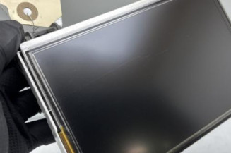 Ecran GPS PEUGEOT 208 1