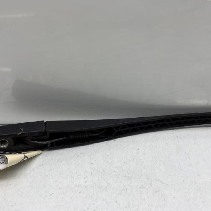 Bras essuie glace arriere PEUGEOT 106 Photo n°5