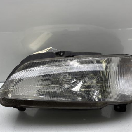 Optique avant principal gauche (feux)(phare) PEUGEOT 106 Photo n°1