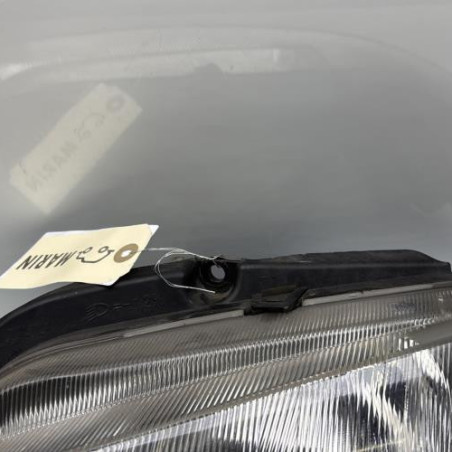 Optique avant principal gauche (feux)(phare) PEUGEOT 106