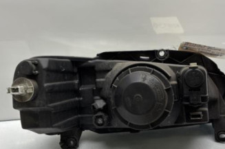 Optique avant principal gauche (feux)(phare) PEUGEOT 106