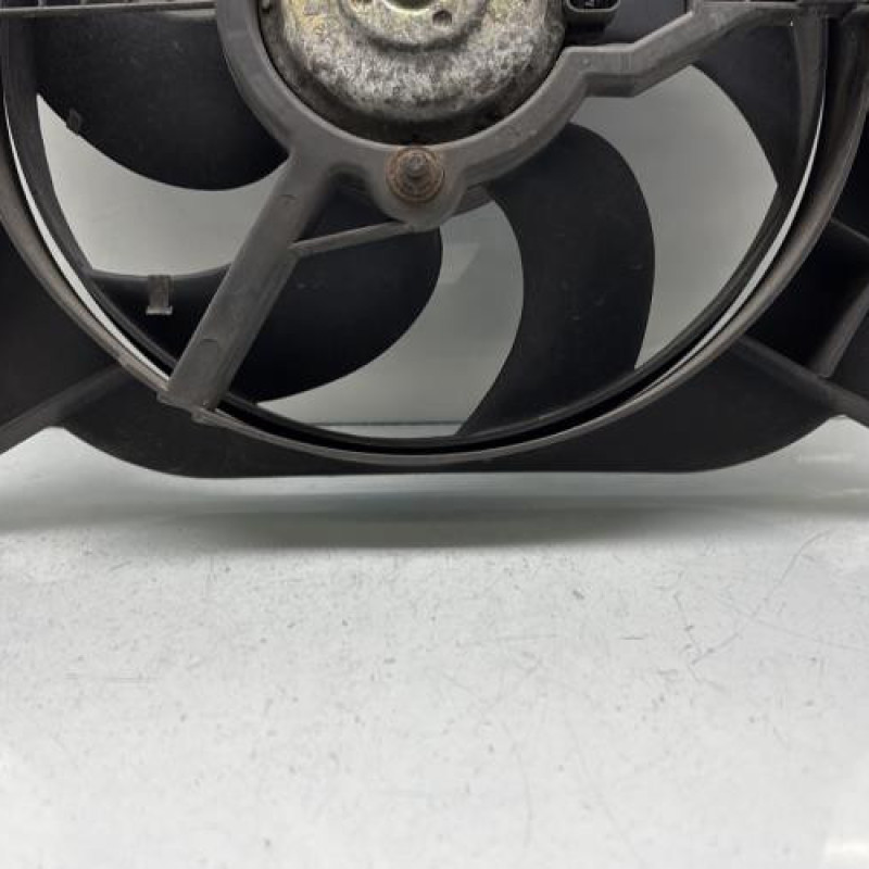 Moto ventilateur radiateur PEUGEOT 106 Photo n°3