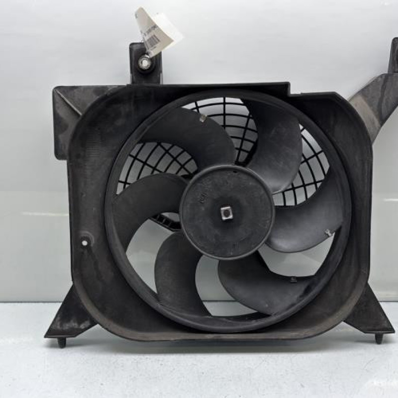 Moto ventilateur radiateur PEUGEOT 106 Photo n°7
