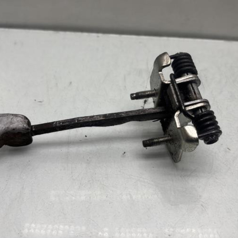 Arret de porte arriere gauche DACIA LOGAN MCV 2 Photo n°3