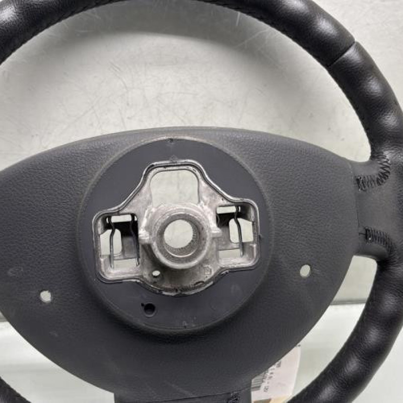 Volant DACIA SANDERO 2 Photo n°4