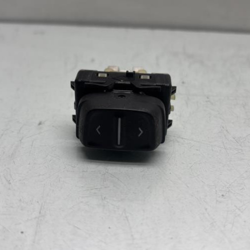 Interrupteur de leve vitre avant gauche DACIA LOGAN MCV 2 Photo n°1