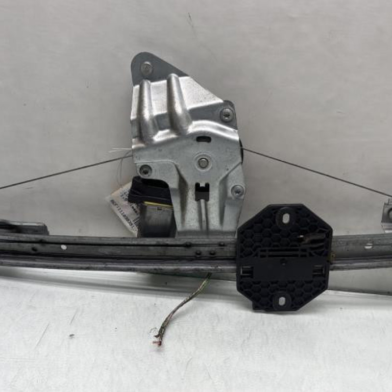 Leve vitre electrique avant droit DACIA LOGAN MCV 2 Photo n°1