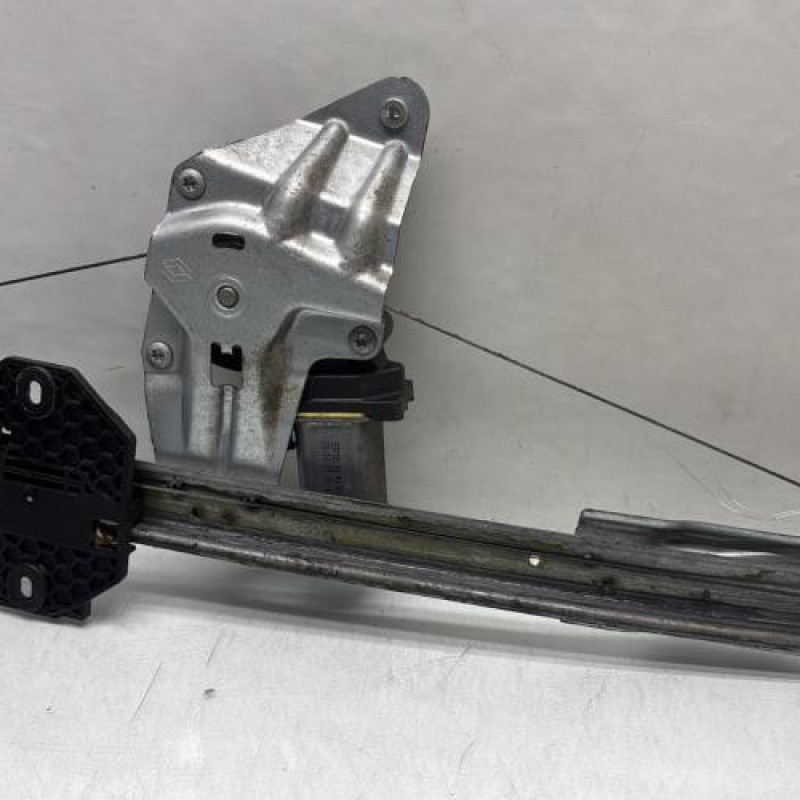 Leve vitre electrique avant gauche DACIA LOGAN MCV 2 Photo n°1