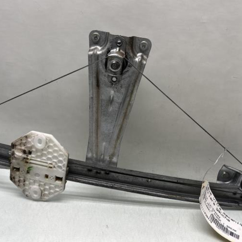 Leve vitre mecanique arriere gauche DACIA LOGAN MCV 2 Photo n°1