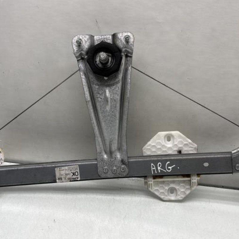 Leve vitre mecanique arriere gauche DACIA LOGAN MCV 2 Photo n°2