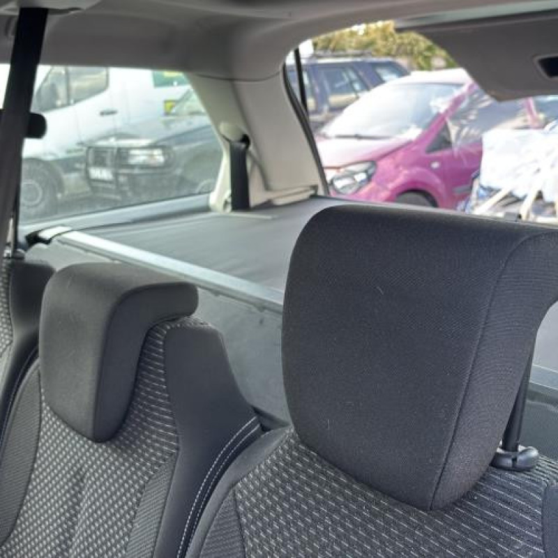 Anti brouillard arriere droit CITROEN C4 GRAND PICASSO 1 Photo n°16