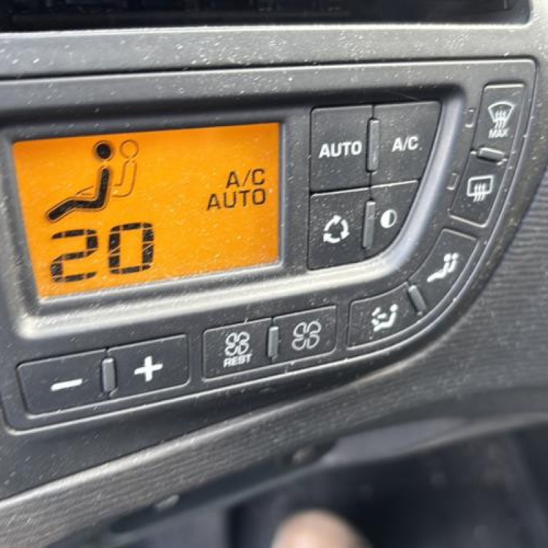 Bouton de coffre CITROEN C4 GRAND PICASSO 1 Photo n°20