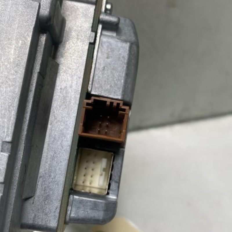 Ecran GPS CITROEN C4 GRAND PICASSO 1 Photo n°4