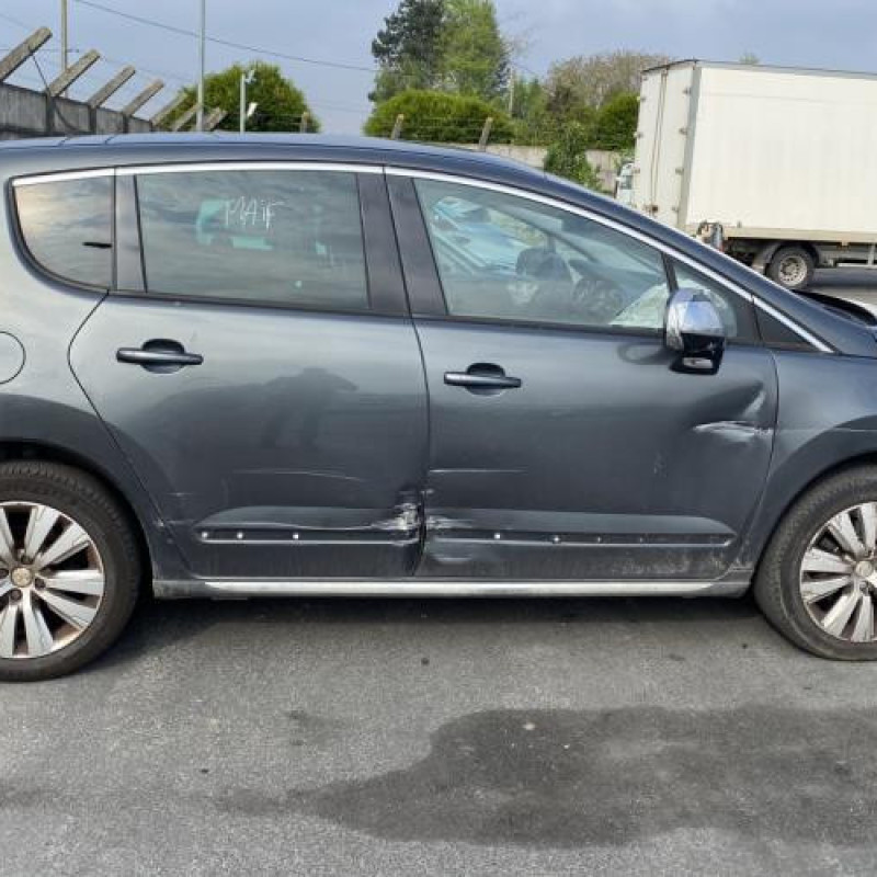 Bouton de warning PEUGEOT 3008 1 Photo n°12