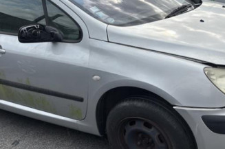 Bras essuie glace arriere PEUGEOT 307