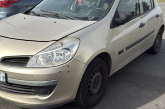 Poignee porte arriere droit RENAULT CLIO 3