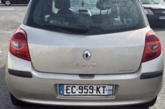 Poignee porte arriere droit RENAULT CLIO 3
